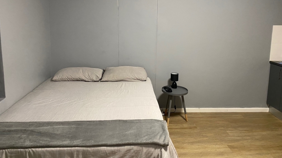 To Let 1 Bedroom Property for Rent in Thornton Western Cape